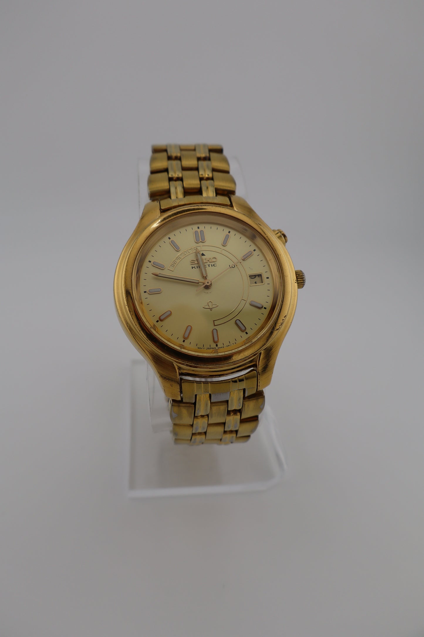 Vintage Seiko Kinetic Skeleton-Back 5M42-0A19 Men's Watch