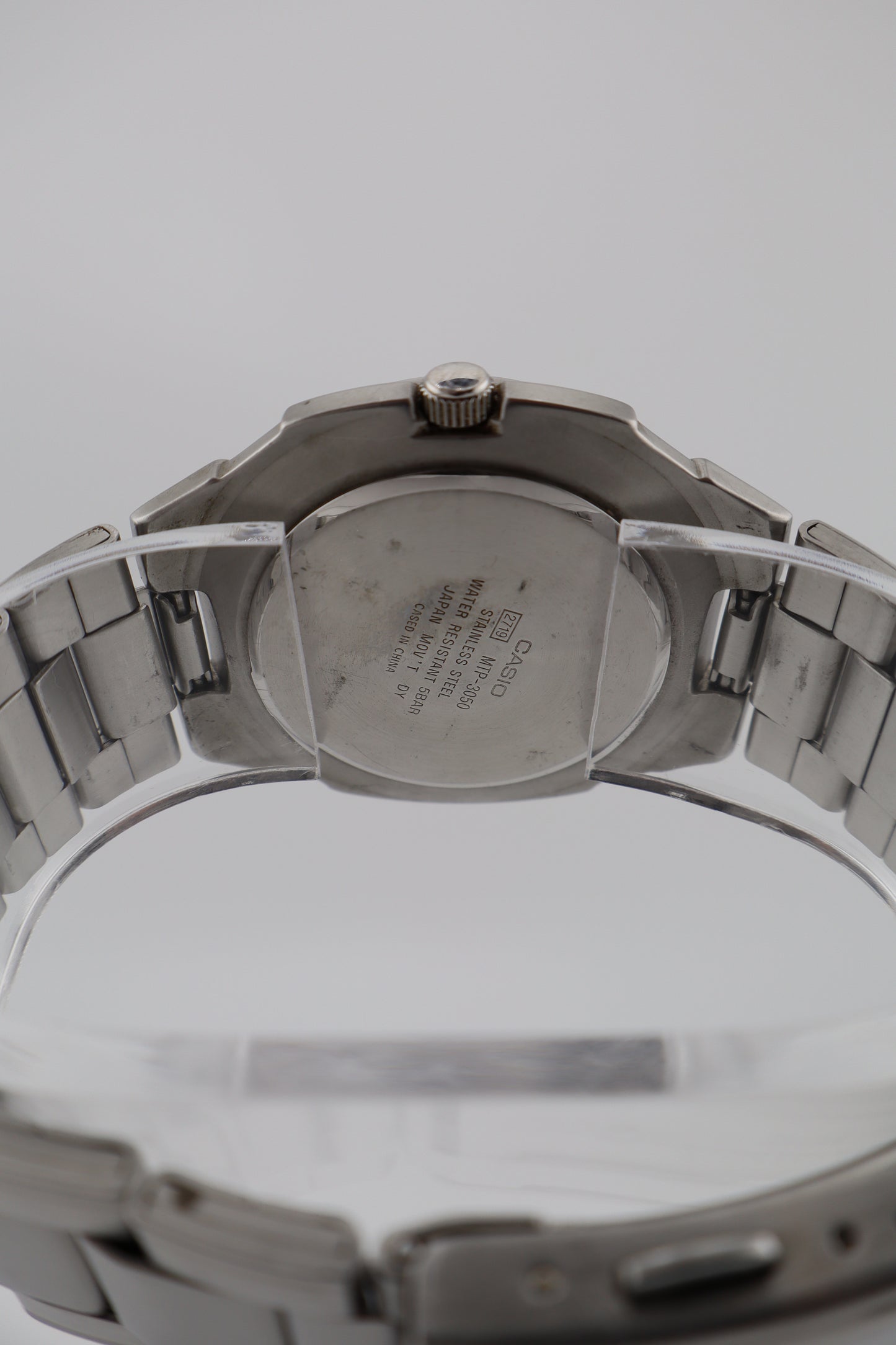 Casio MTP-3050 Quartz Stainless Steel Watch with Date Display