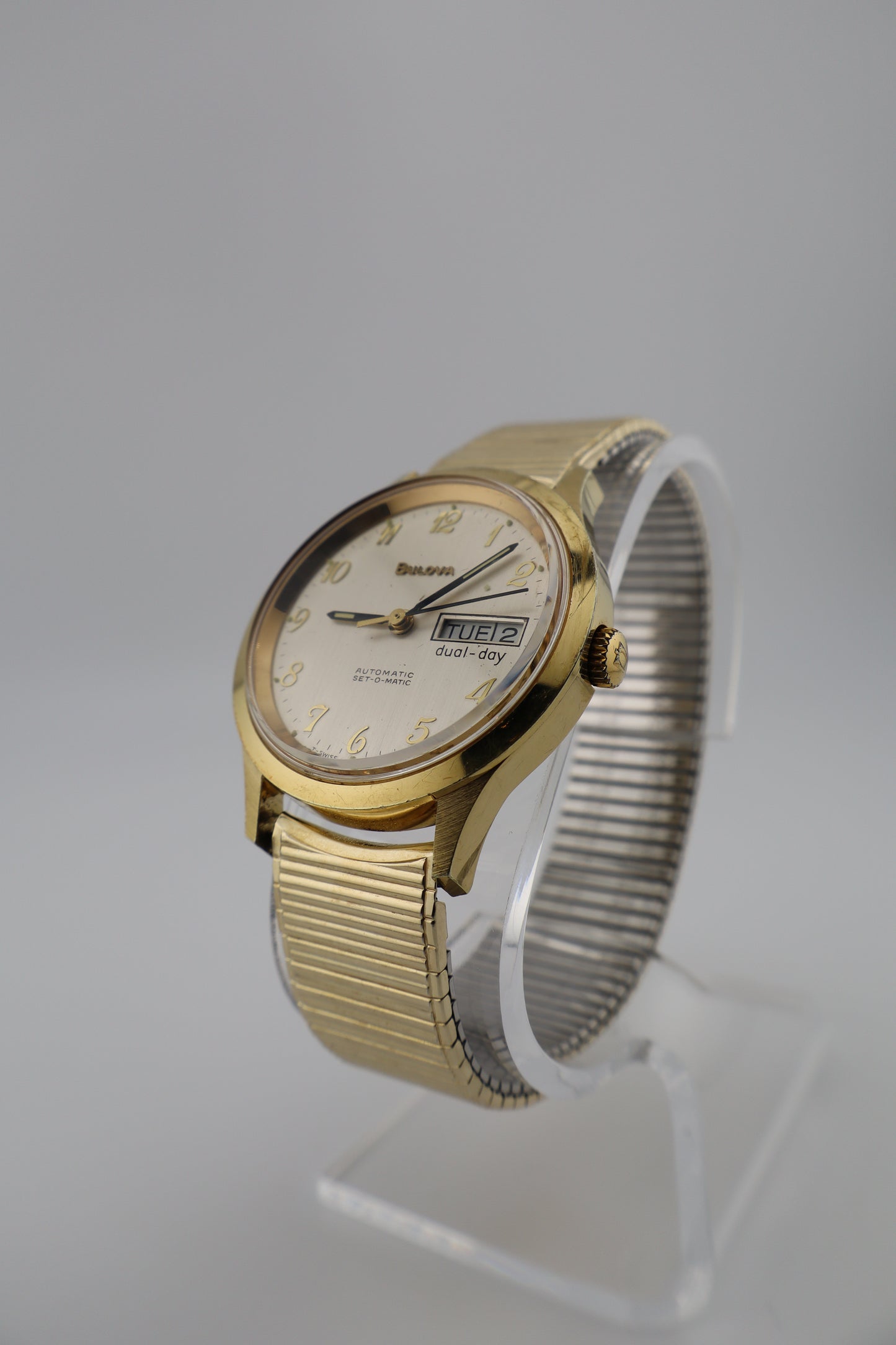 Vintage Bulova 1977 Set-O-Matic Automatic N7 Automatic Watch