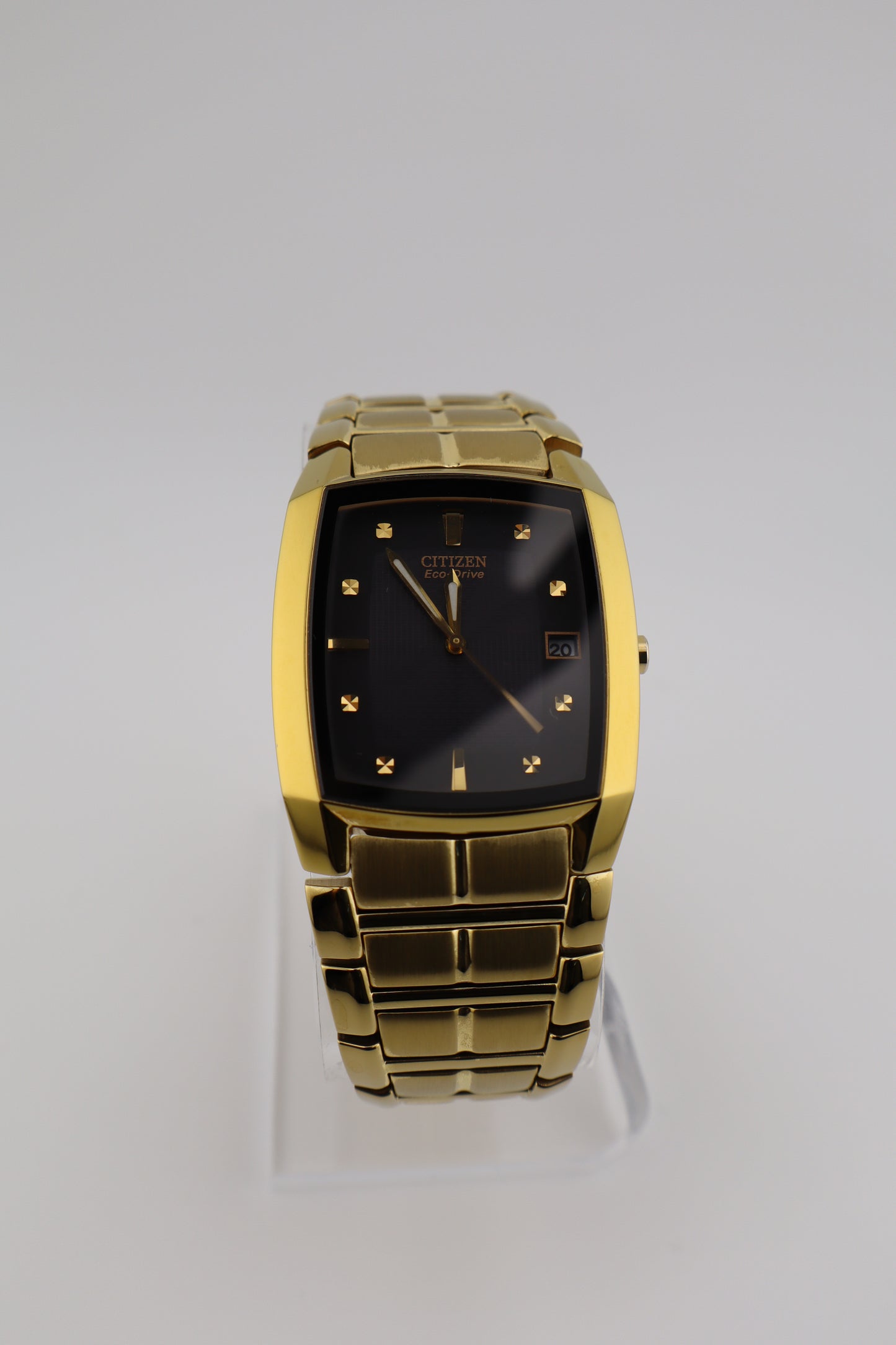 Citizen Eco-Drive E111 Paradigm Tonneau Gold-Tone Men's Watch - New w/ Box and Papers