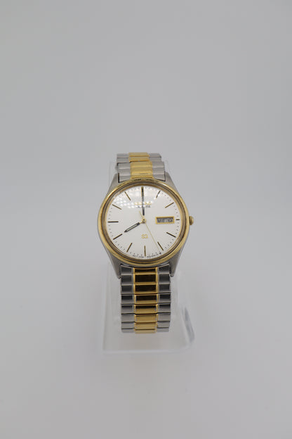 Vintage Seiko 1989 SQ Quartz Men's Date Date 5Y23-8049