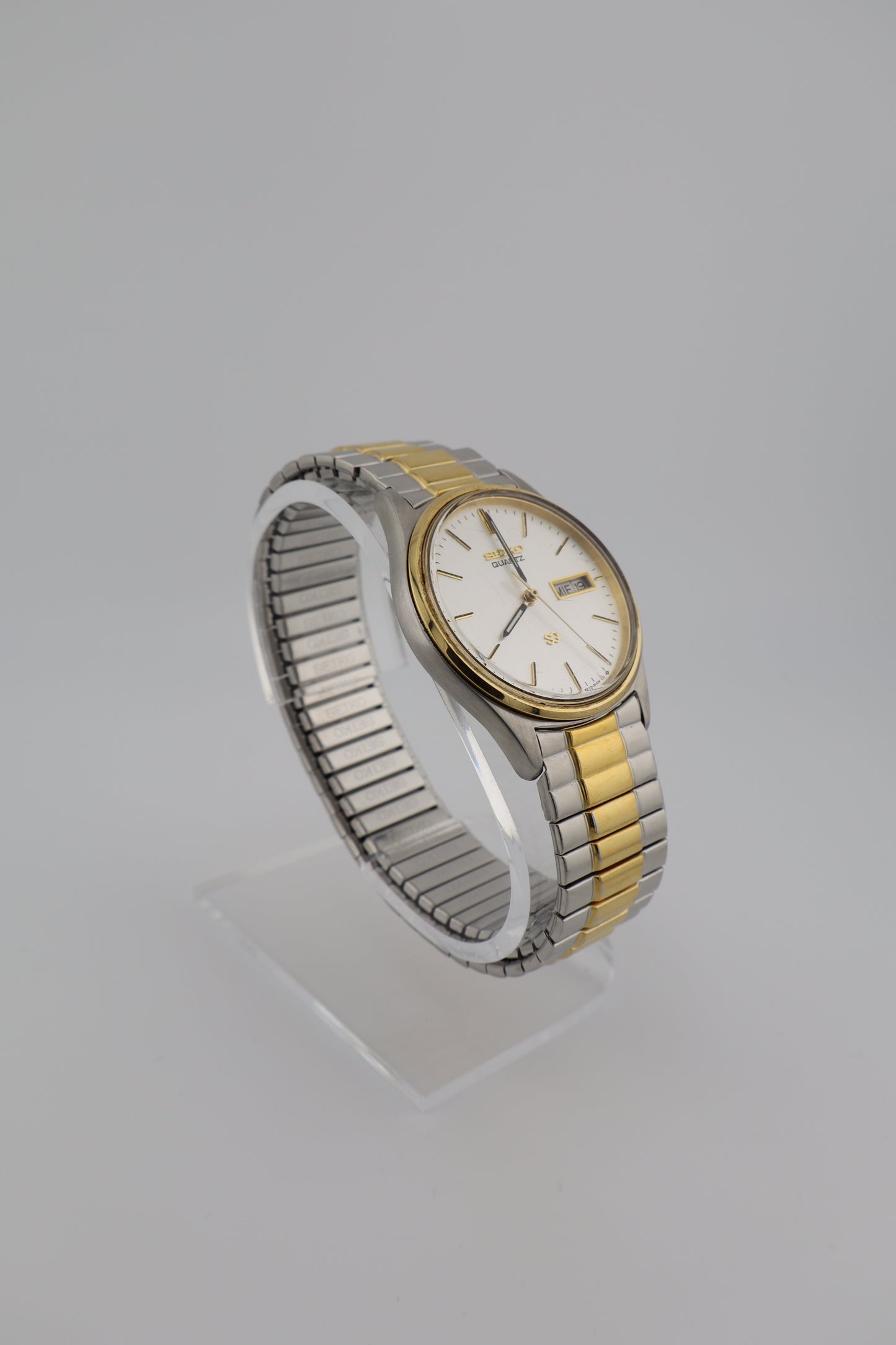 Vintage Seiko 1989 SQ Quartz Men's Date Date 5Y23-8049