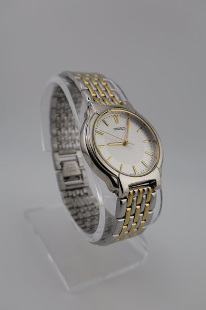 Vintage Seiko Women's 32mm Stainless Steel Two-Tone Quartz Watch V701-2V70