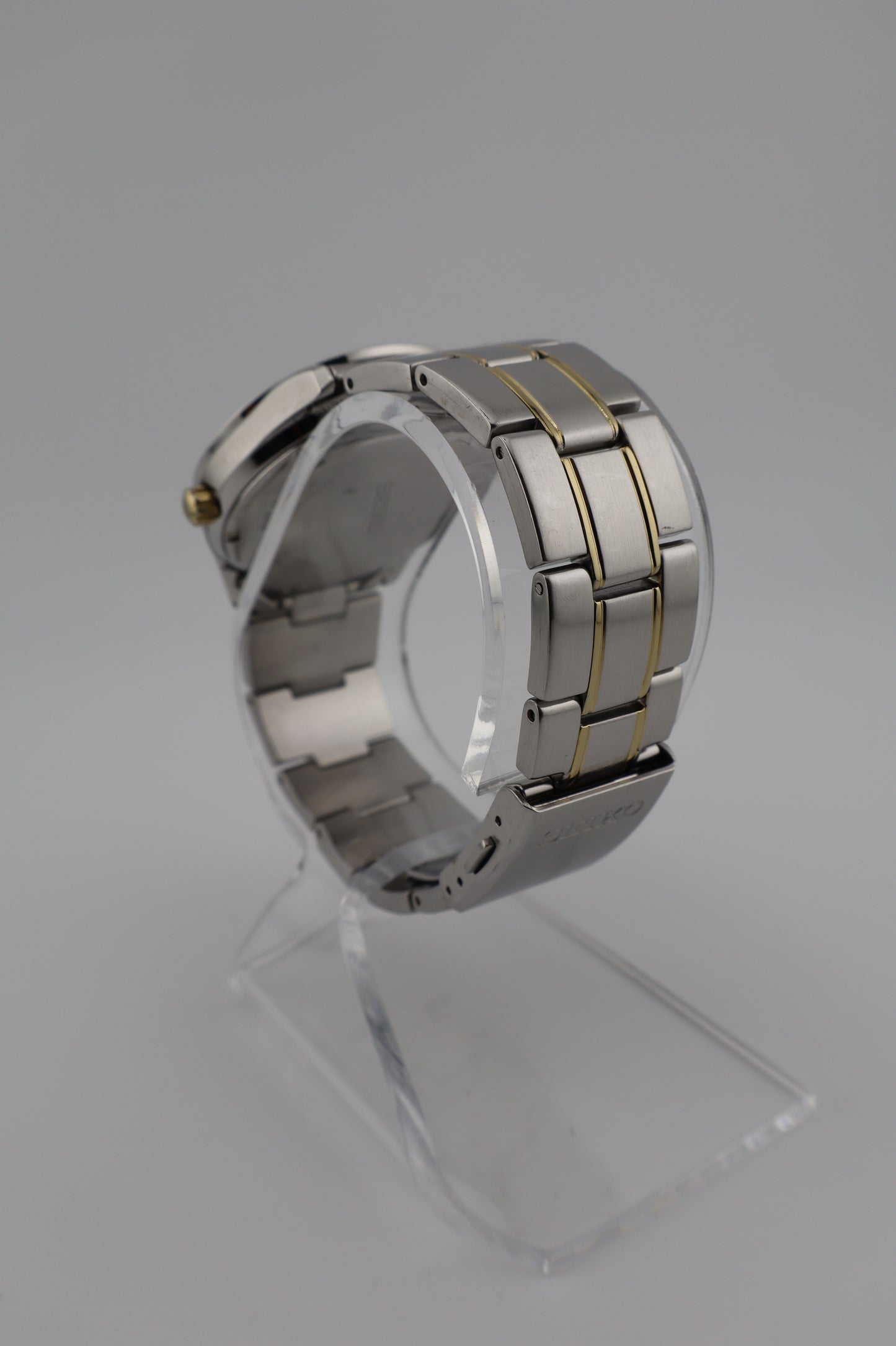 Seiko Solar 2017 SUR363 Two-Tone Men's Watch - Working Condition