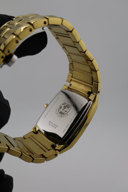 Citizen Eco-Drive E111 Paradigm Tonneau Gold-Tone Men's Watch - New w/ Box and Papers