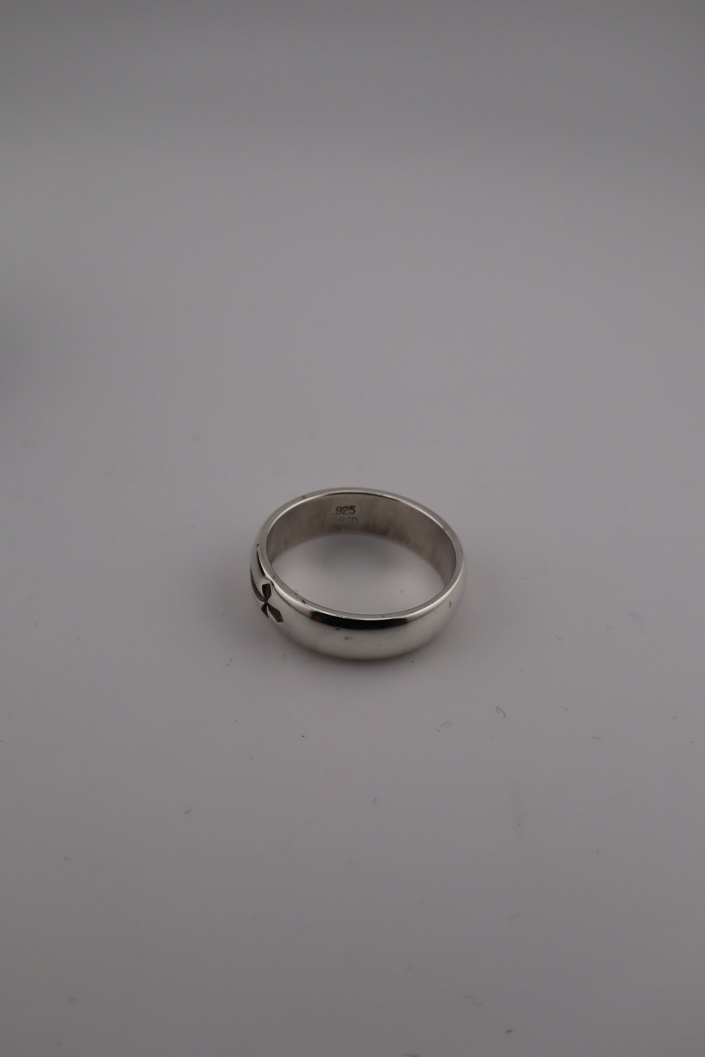 Sterling Silver Men’s Ring with Engraved Cross – Size 10 (925, 6g / 3.8 dwt)