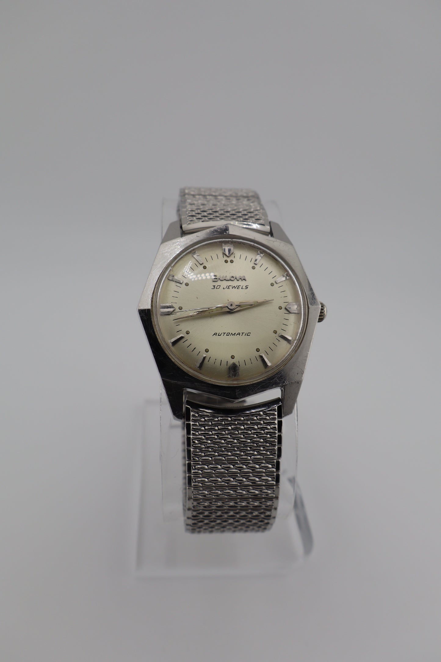 Vintage Bulova Commander 1968 M8 30-Jewel Automatic Stainless Steel Men's Watch