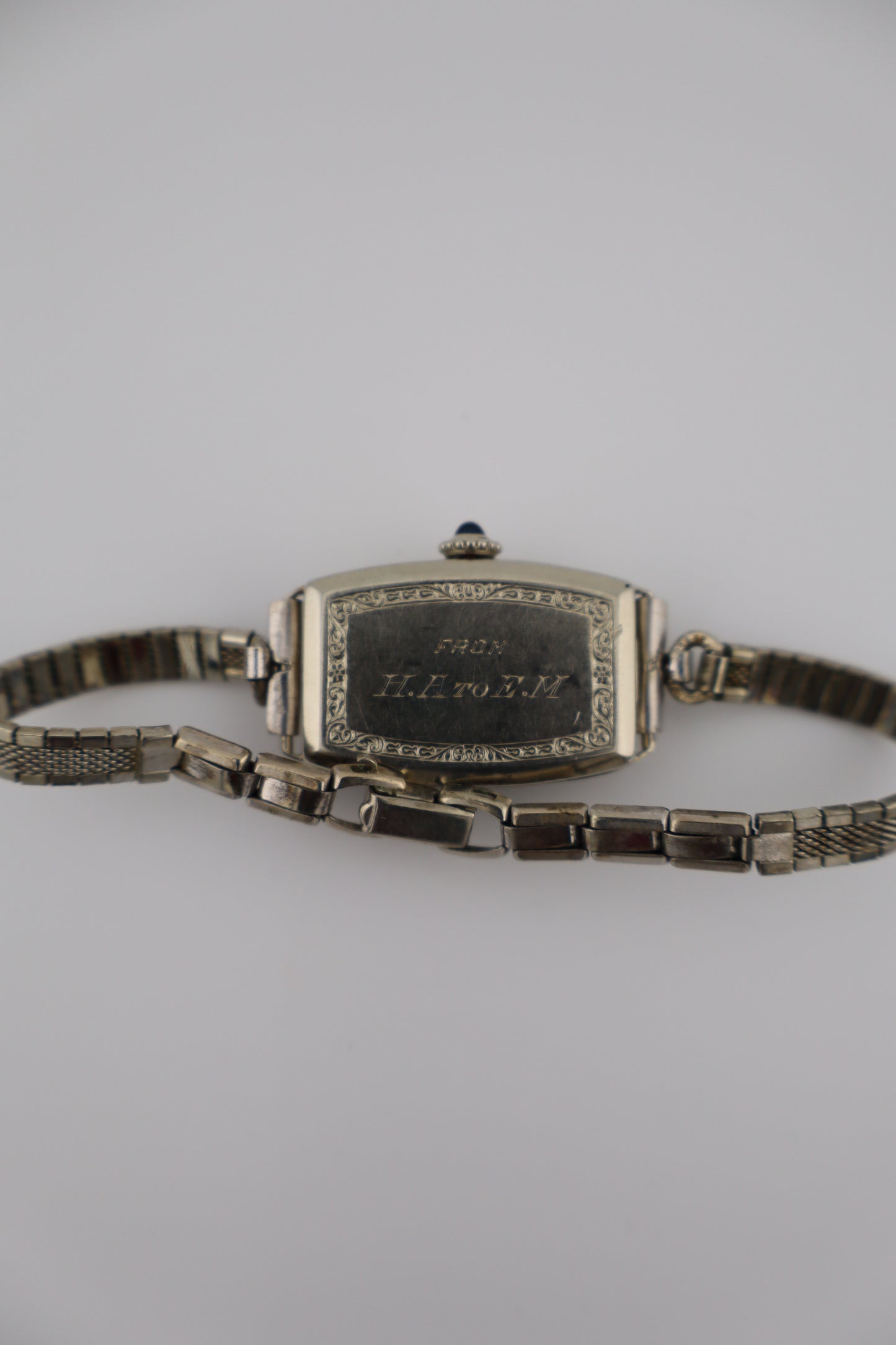 Vintage C.1929 Gruen Cartouche Art Deco 14K Gold Reinforced Metal 15J Women's Watch