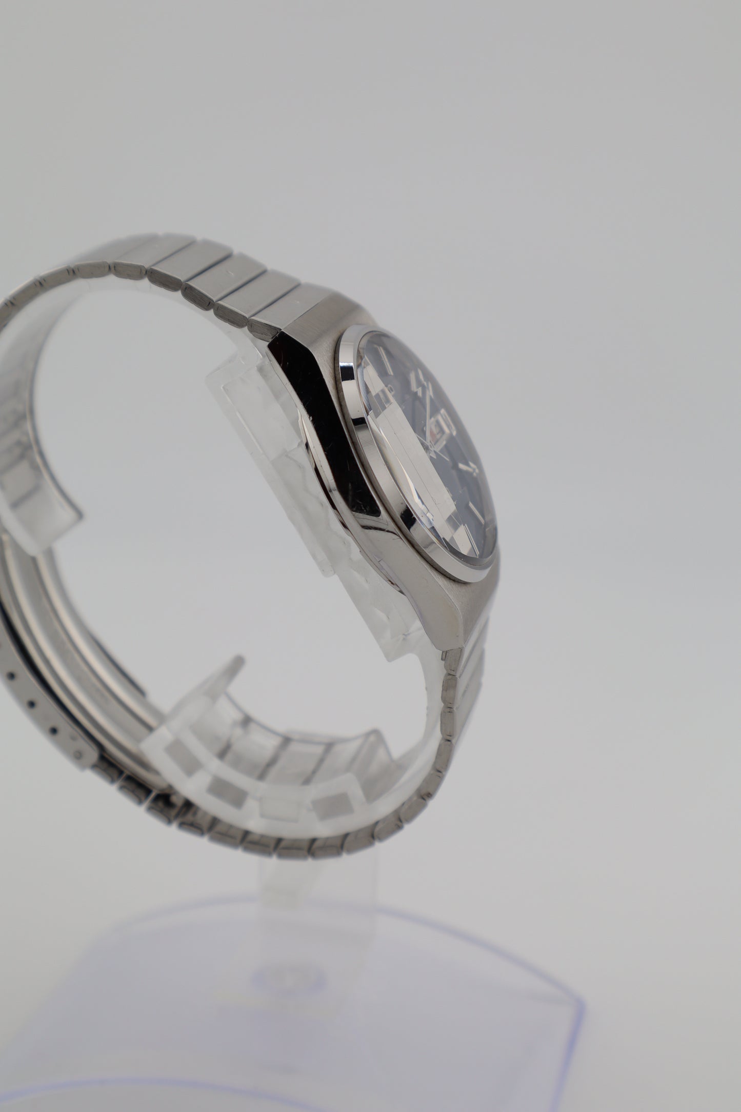 Vintage Seiko SQ 1984 Quartz 6923-7099 Day/Date Blue Dial Hex Crystal Full Set Box Papers Links