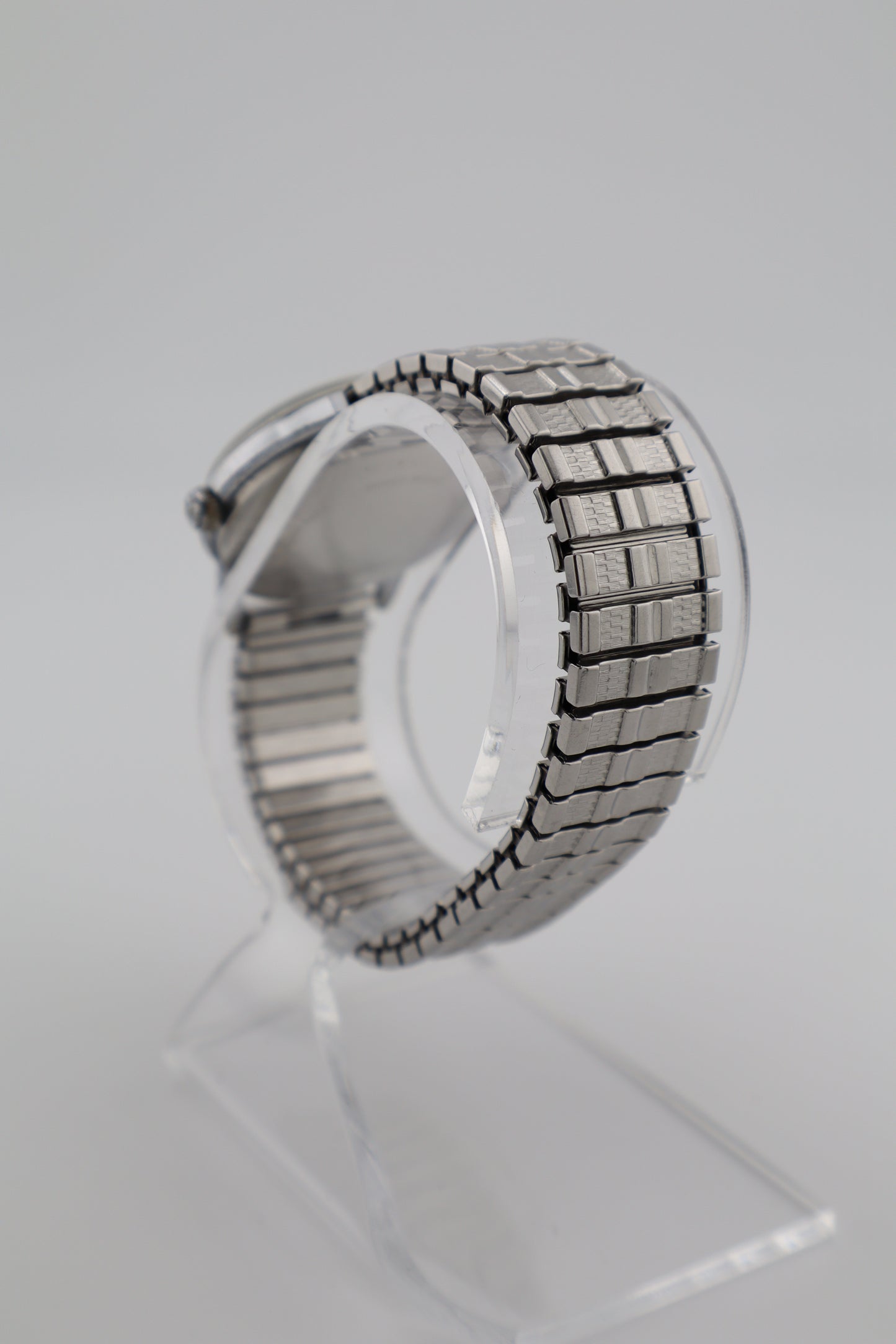 Vintage Tradition 1960s 17J Manual Wind Men's Watch w/ Original Band - Running Well!